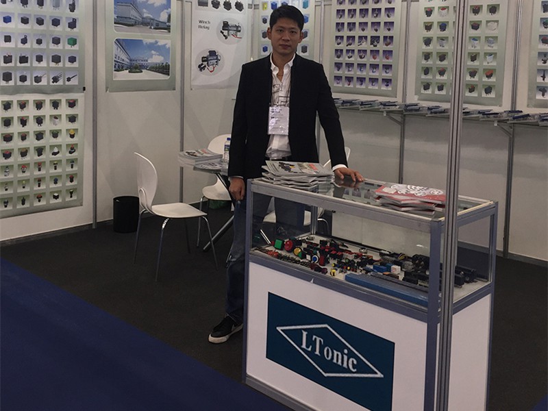 79e3e7d9efa301660a5a04ecd235da6 79e3e7d9efa301660a5a04ecd235da6